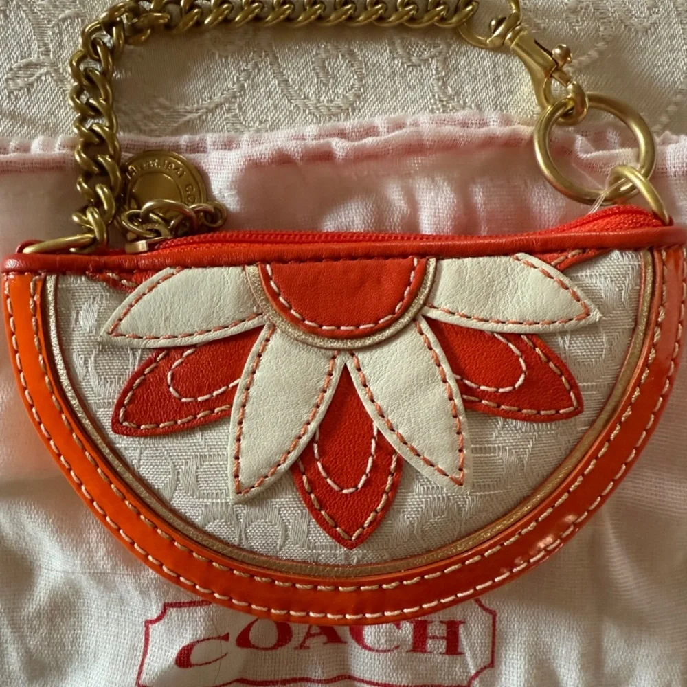 **SALE***COLLECTORS*RARE* NEW COACH ORANGE SLICE Mini purse w/ Brass  Y2K - Picture 2 of 3
